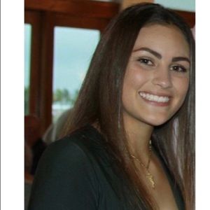 Meet your Posher, Jade